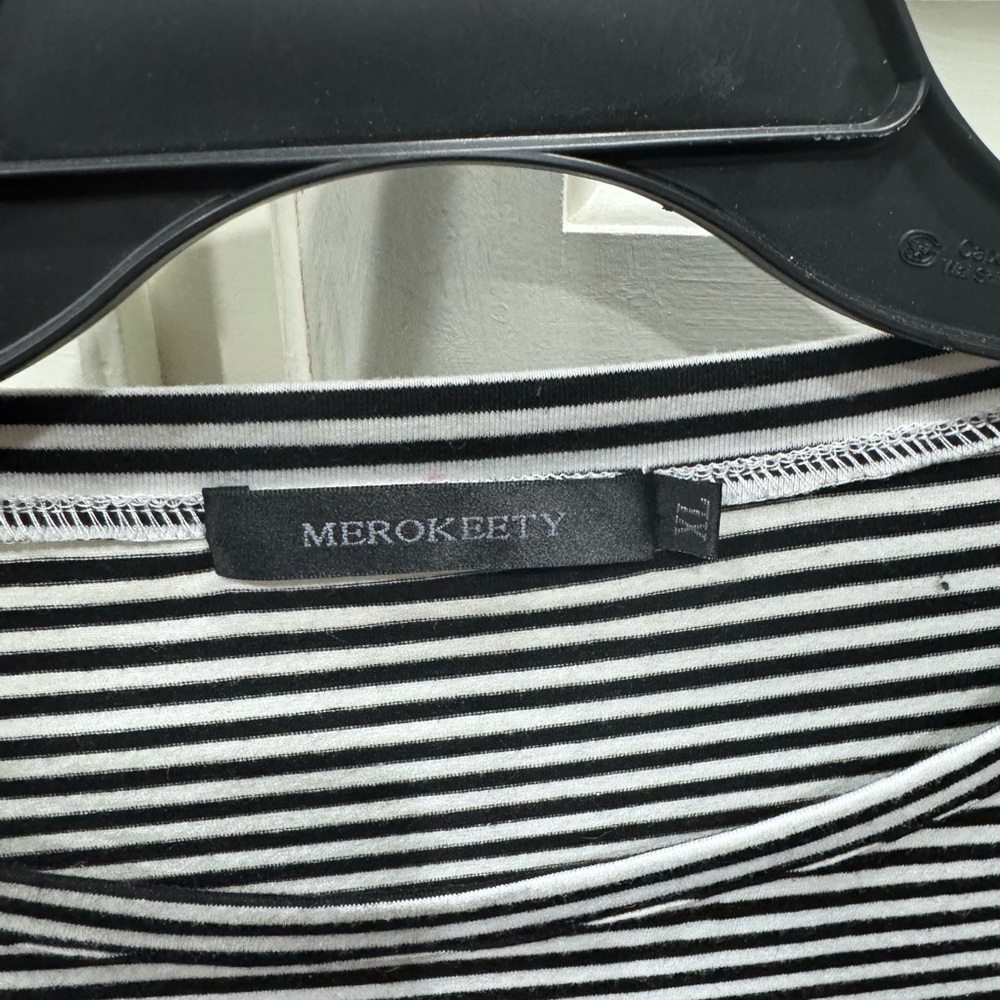 Merokeety Black and White Striped Dress